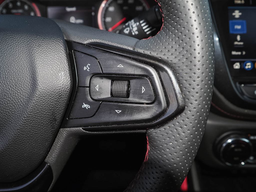 Certified 2023 Chevrolet TrailBlazer RS w/ Sun and Liftgate Package image 33