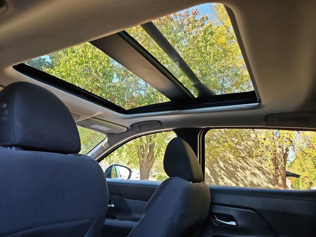 Used 2025 Nissan Kicks SV w/ SV Premium Package image 23