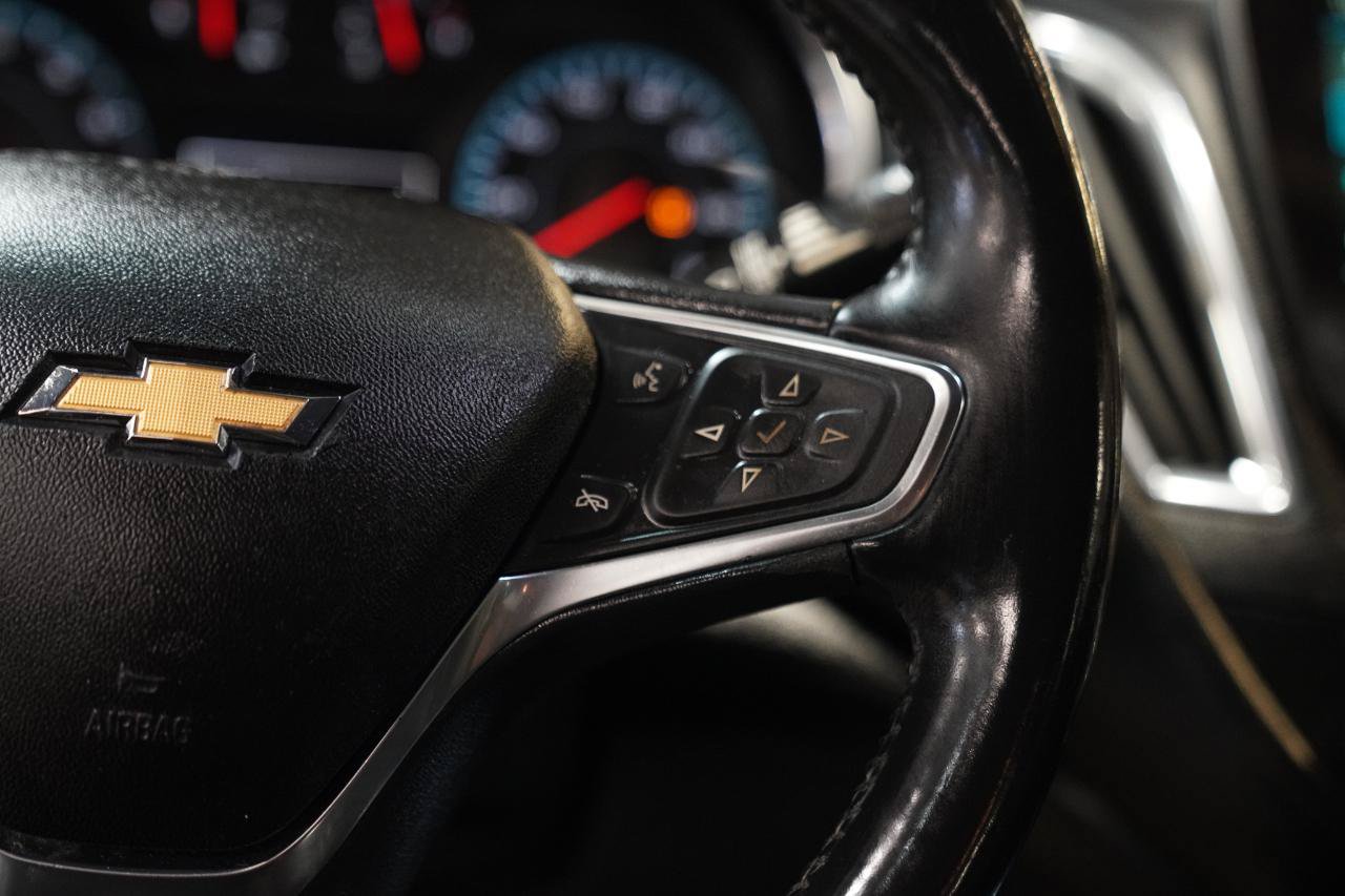 Used 2019 Chevrolet Malibu LT w/ Leather Package FWD image 32