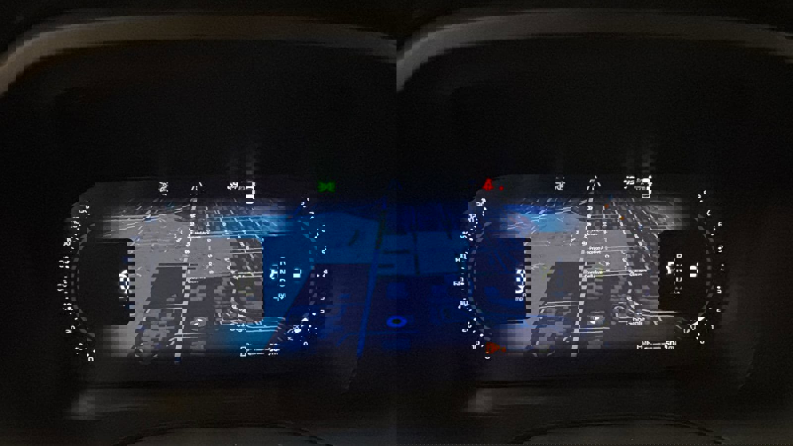 Used 2026 Volvo XC60 B5 Plus w/ Protection Package Premier image 15