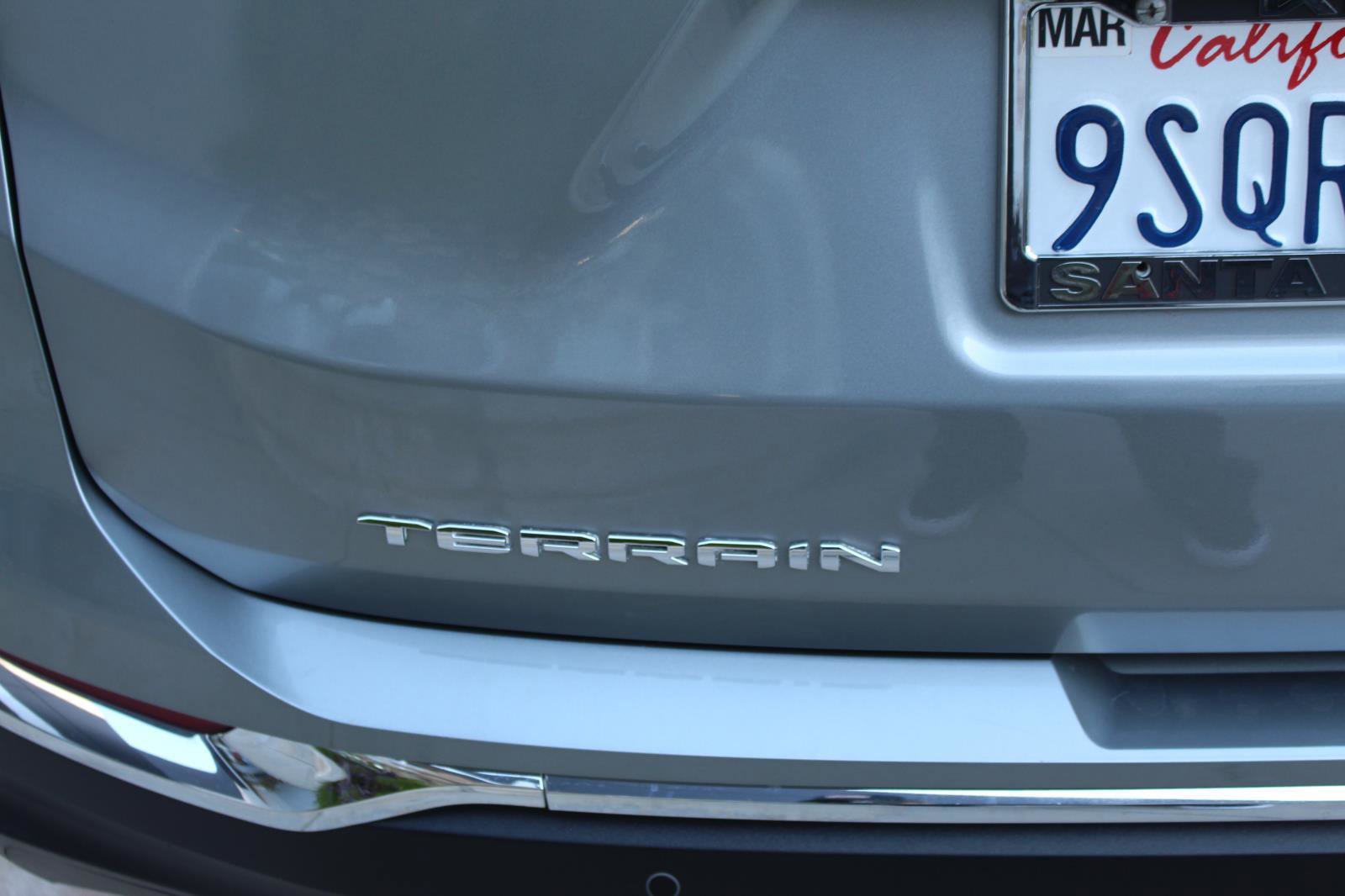 Used 2024 GMC Terrain SLT image 11