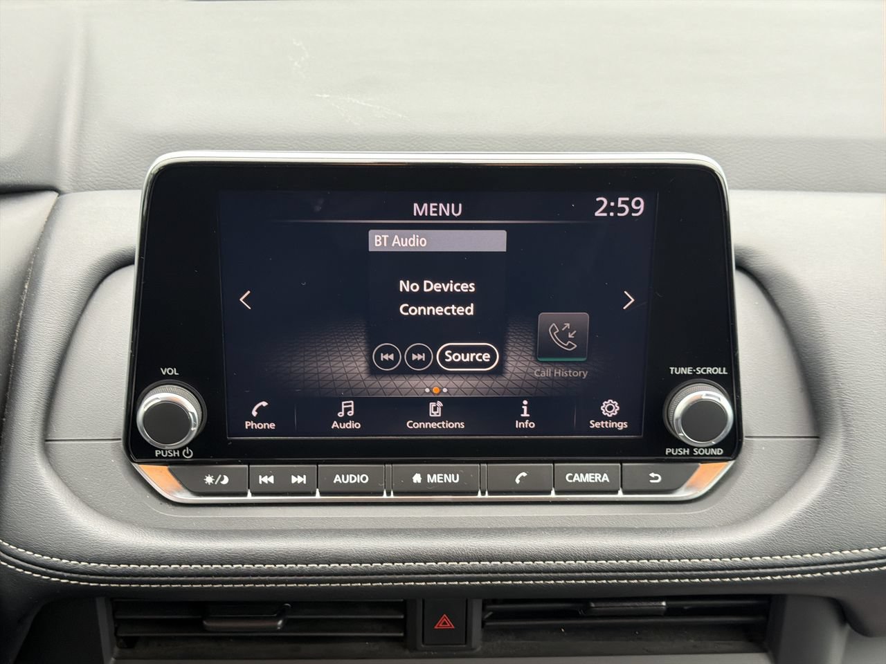 Used 2024 Nissan Rogue S AWD/4WD image 16