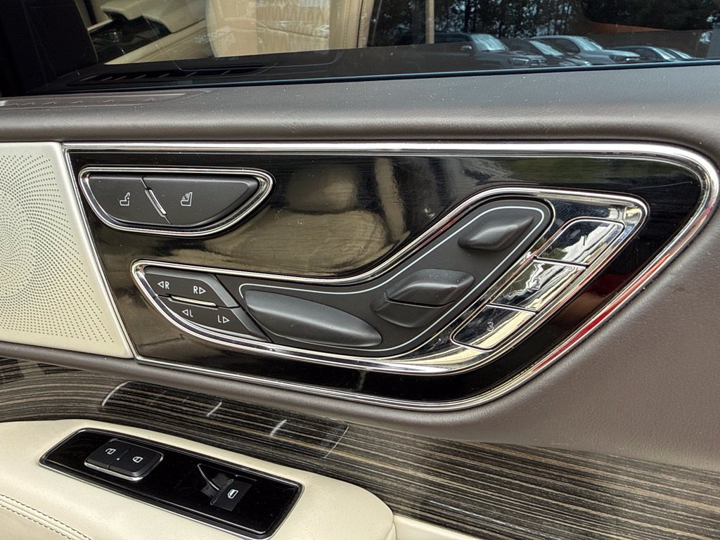 Used 2022 Lincoln Navigator Black Label AWD/4WD image 48