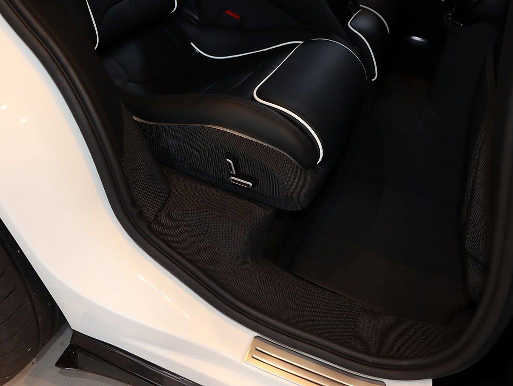 Certified 2024 Ferrari Purosangue image 46