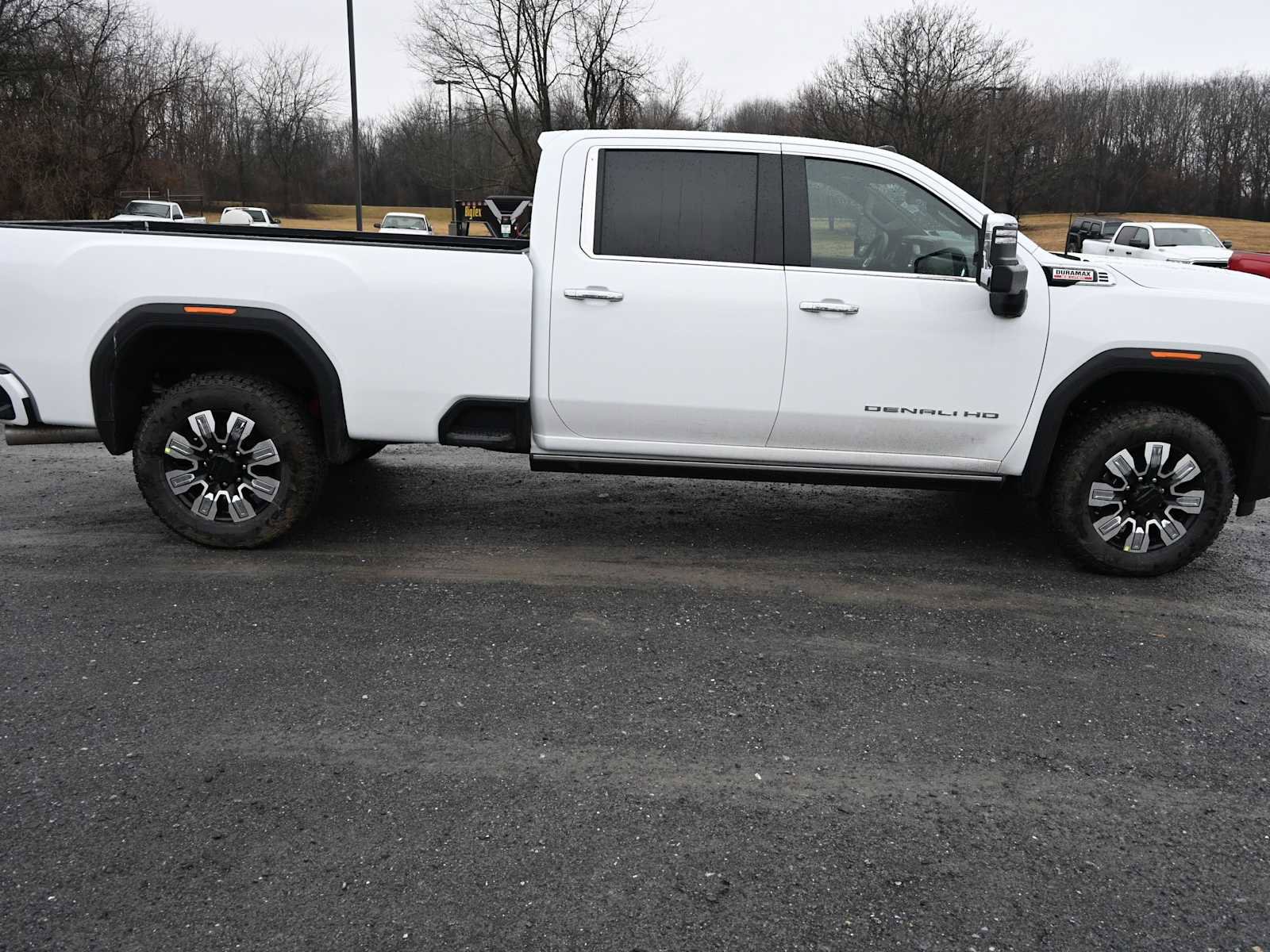 New 2026 GMC Sierra 3500 Denali w/ Denali Reserve Package image 2