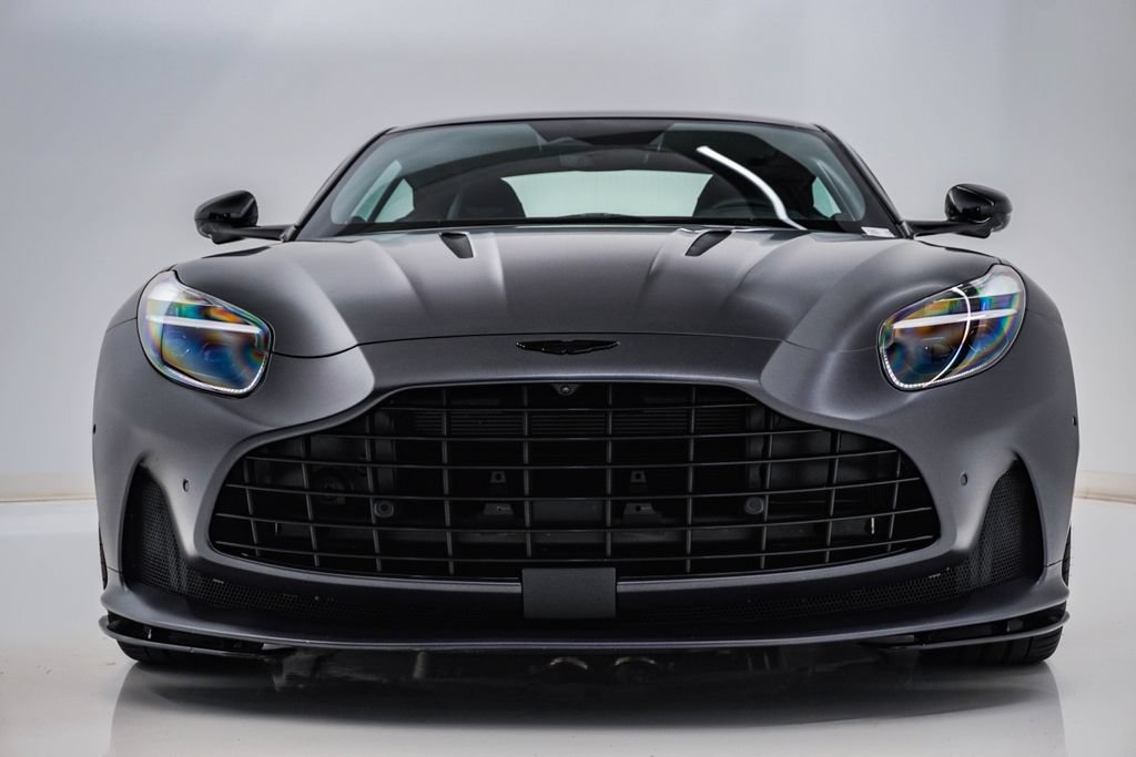 Used 2024 Aston Martin DB12 Coupe RWD image 5