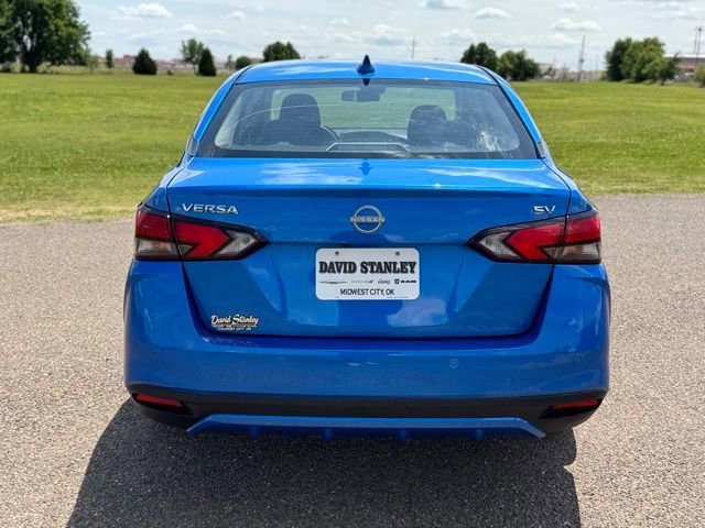 Used 2023 Nissan Versa SV FWD image 5