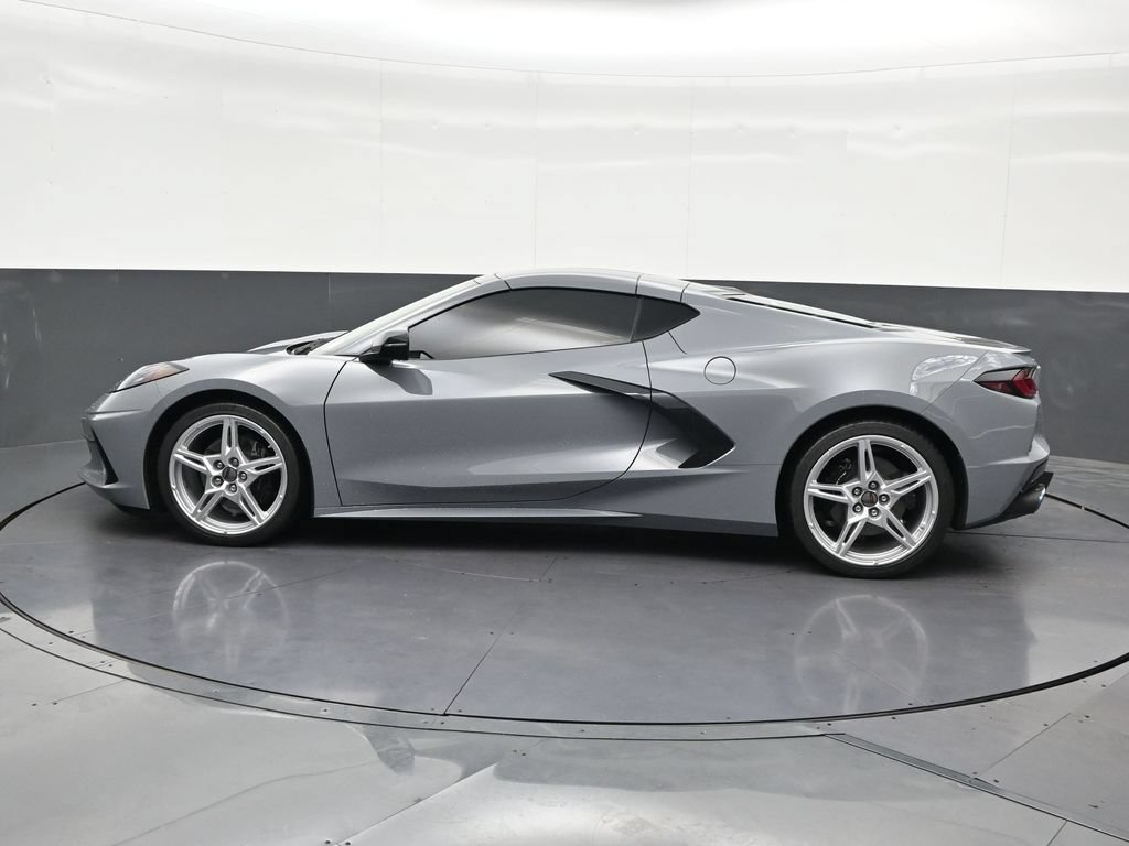 Used 2025 Chevrolet Corvette Stingray Coupe w/ 1LT RWD image 2