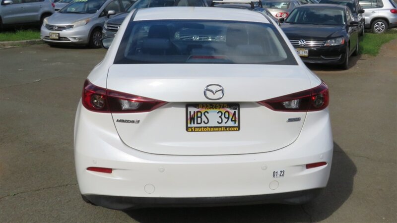 Used 2014 MAZDA MAZDA3 i SV FWD image 8