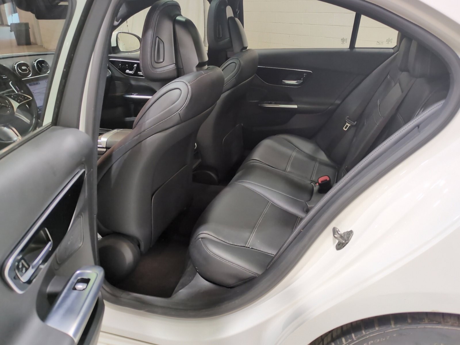 Used 2022 Mercedes-Benz C 300 4MATIC Sedan image 14