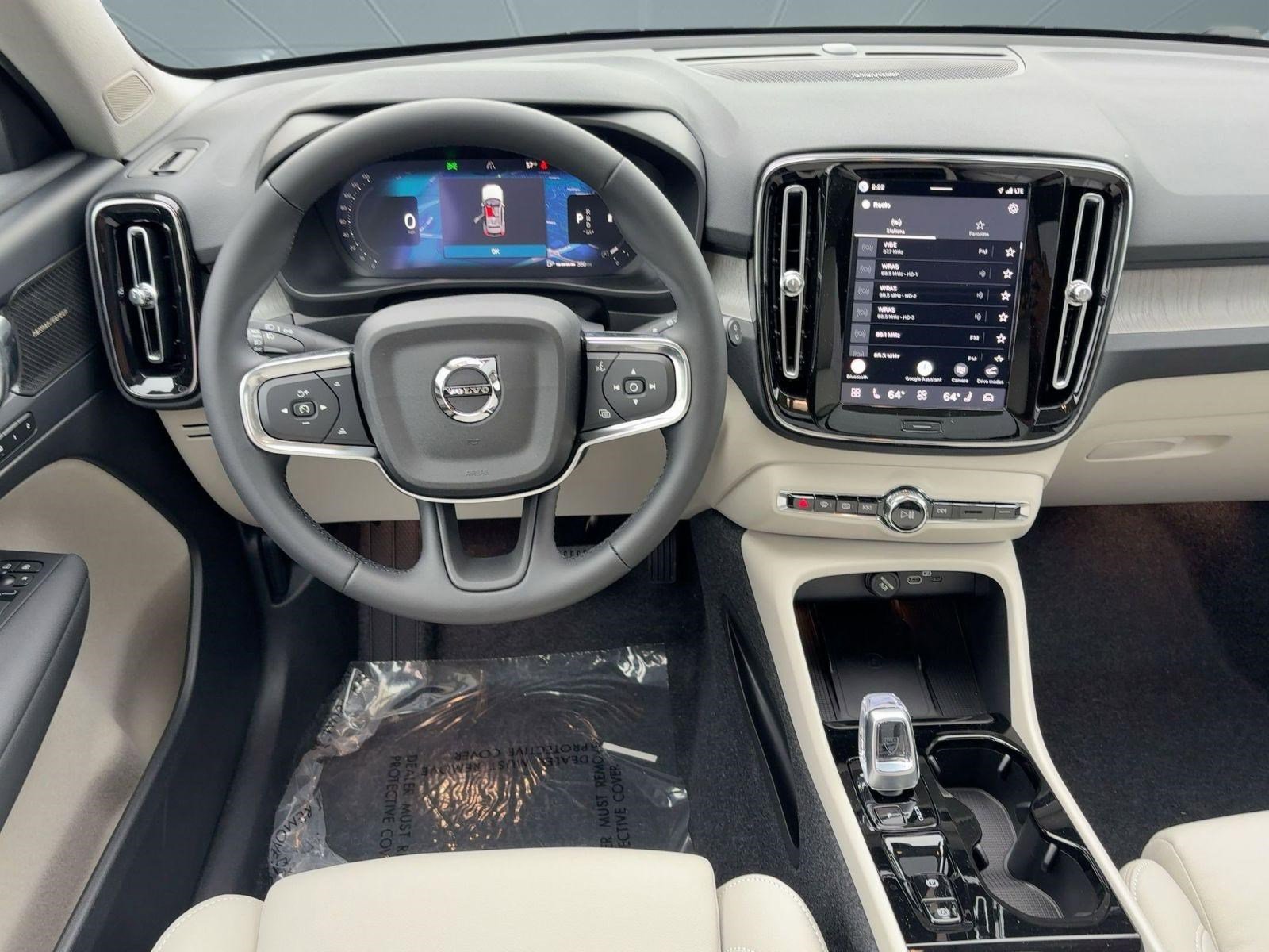 New 2026 Volvo XC40 B5 Ultra w/ Protection Package image 27