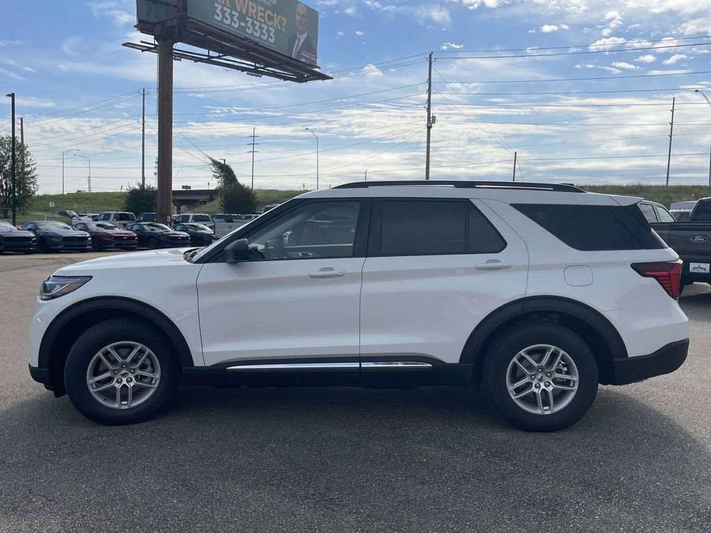 New 2025 Ford Explorer Active image 6