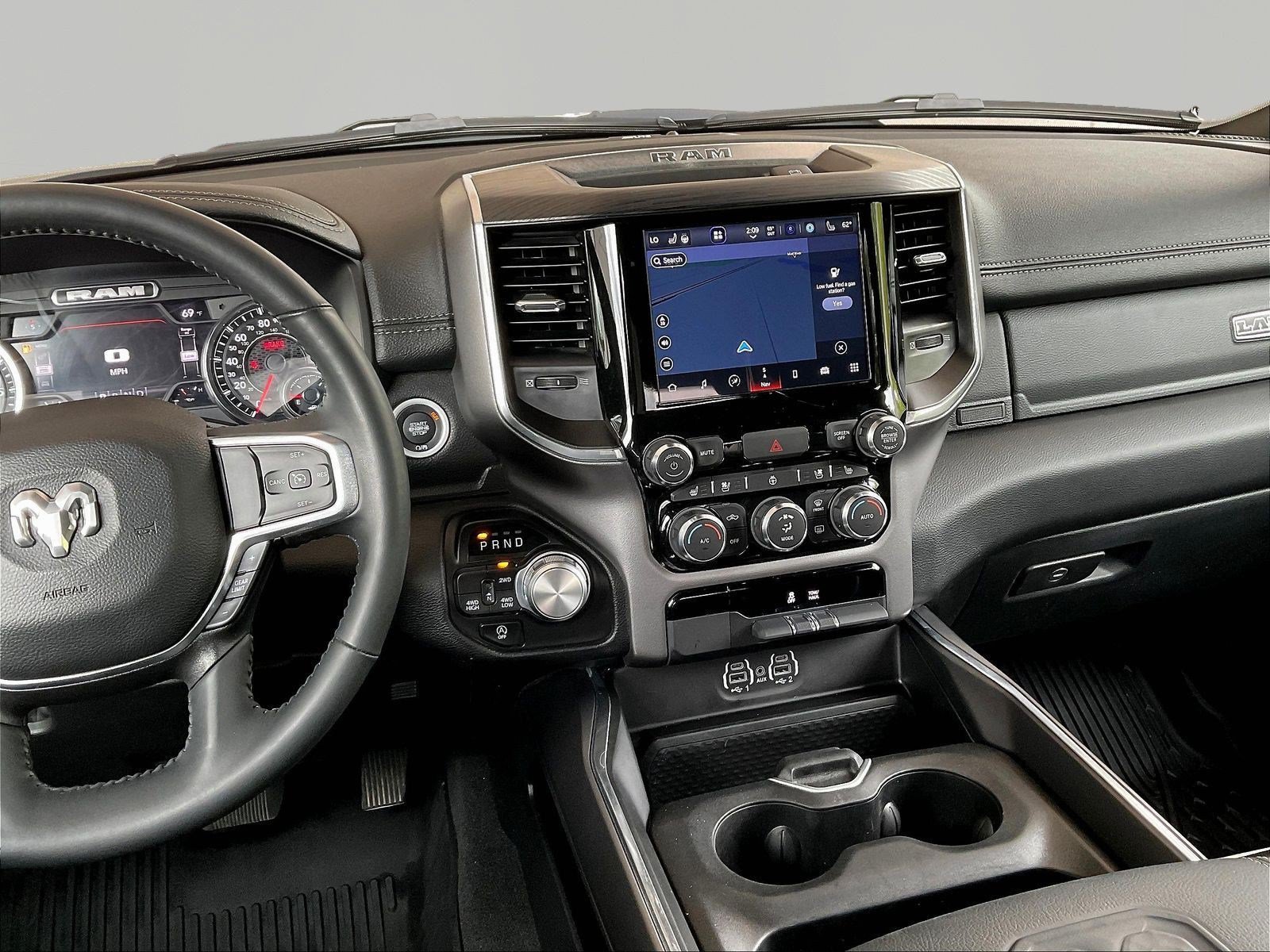 Used 2023 RAM 1500 Laramie AWD/4WD image 10