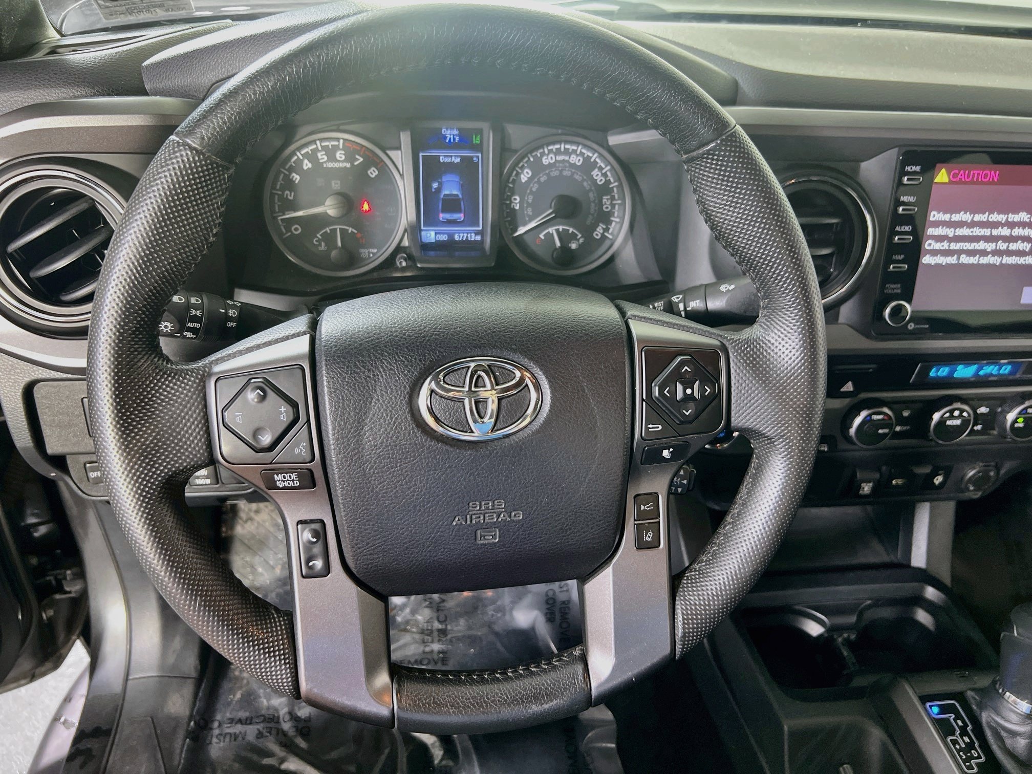 Used 2021 Toyota Tacoma TRD Off-Road AWD/4WD image 11