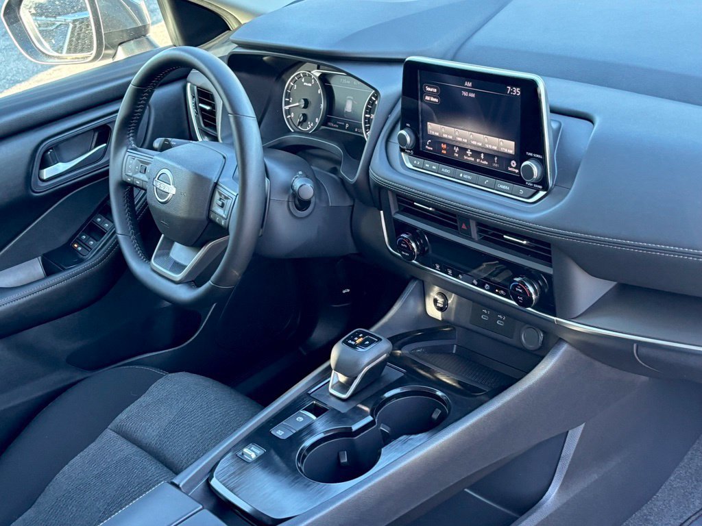 Certified 2026 Nissan Rogue SV FWD image 27