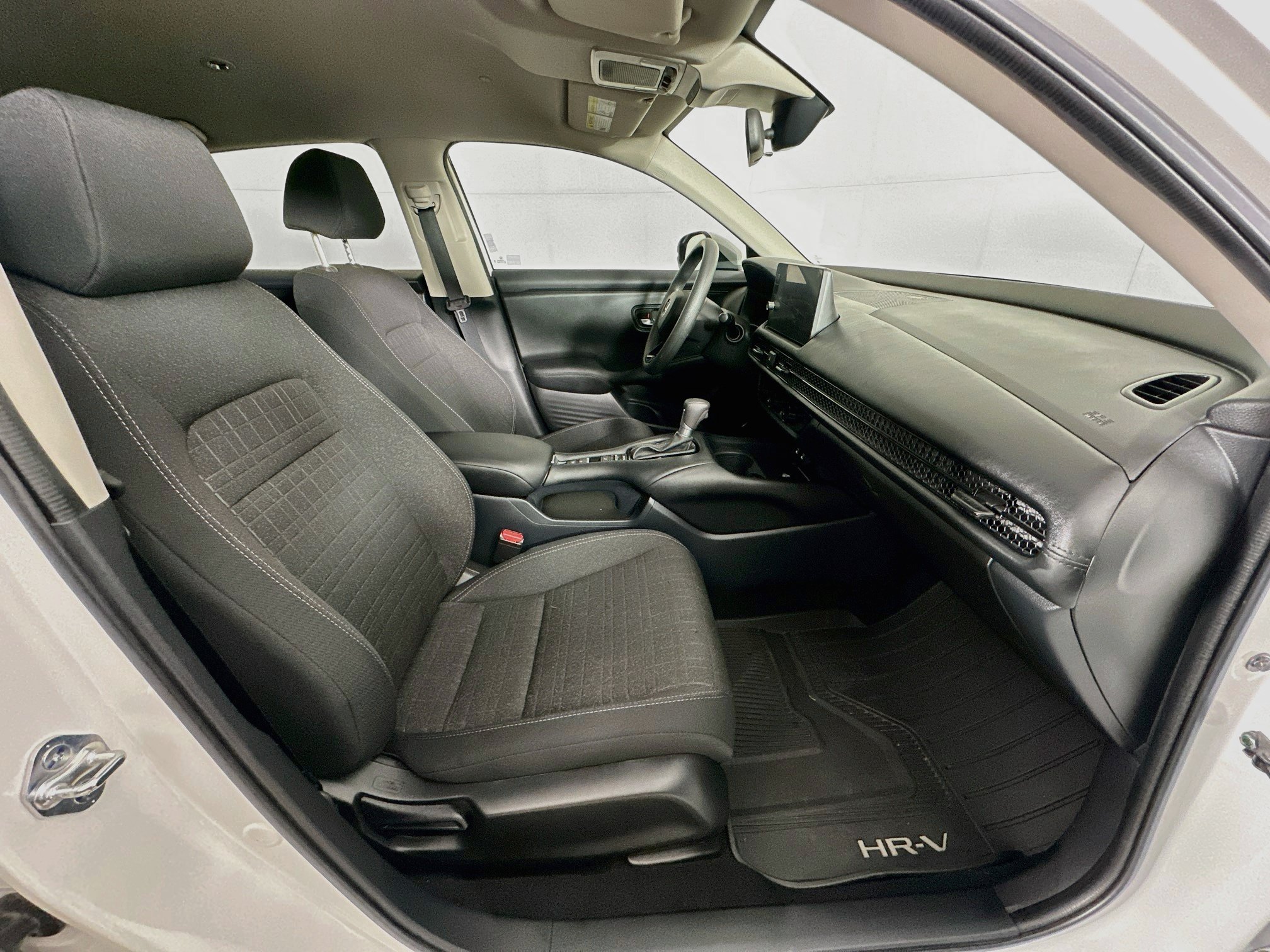 Used 2026 Honda HR-V LX image 28