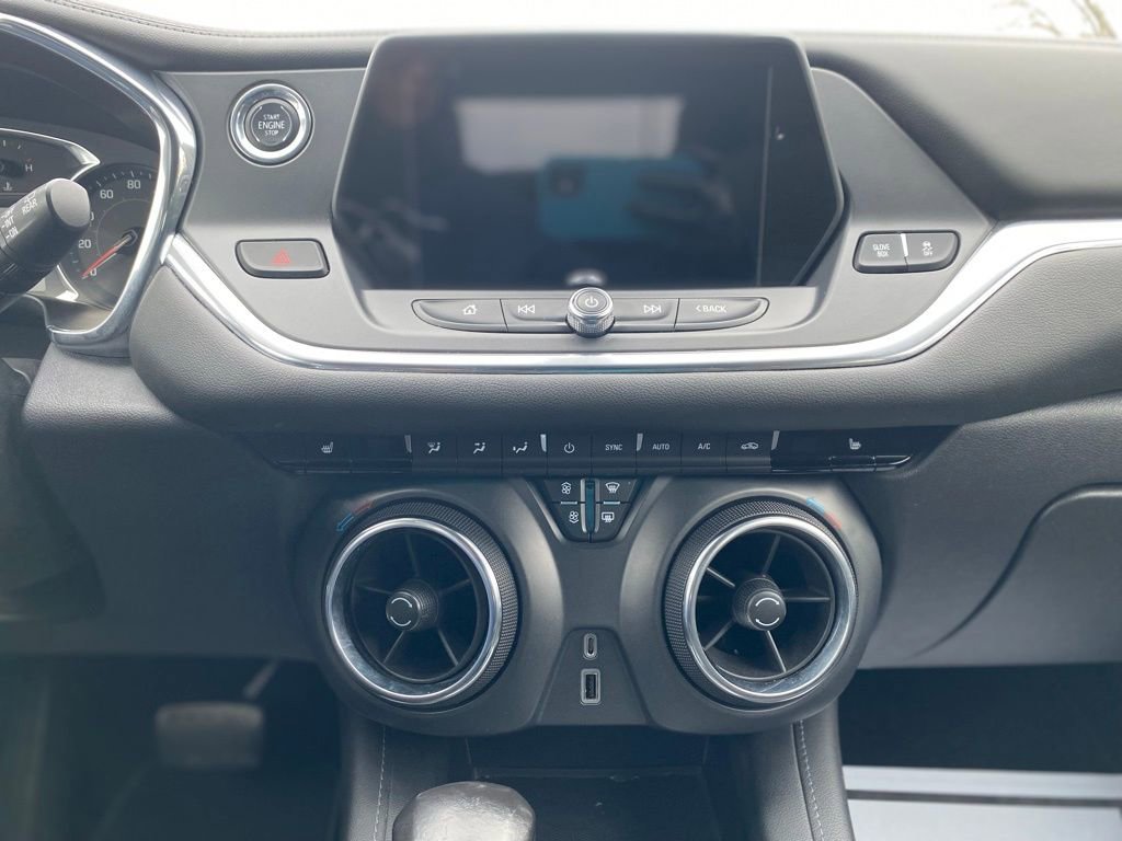 Used 2019 Chevrolet Blazer LT image 25
