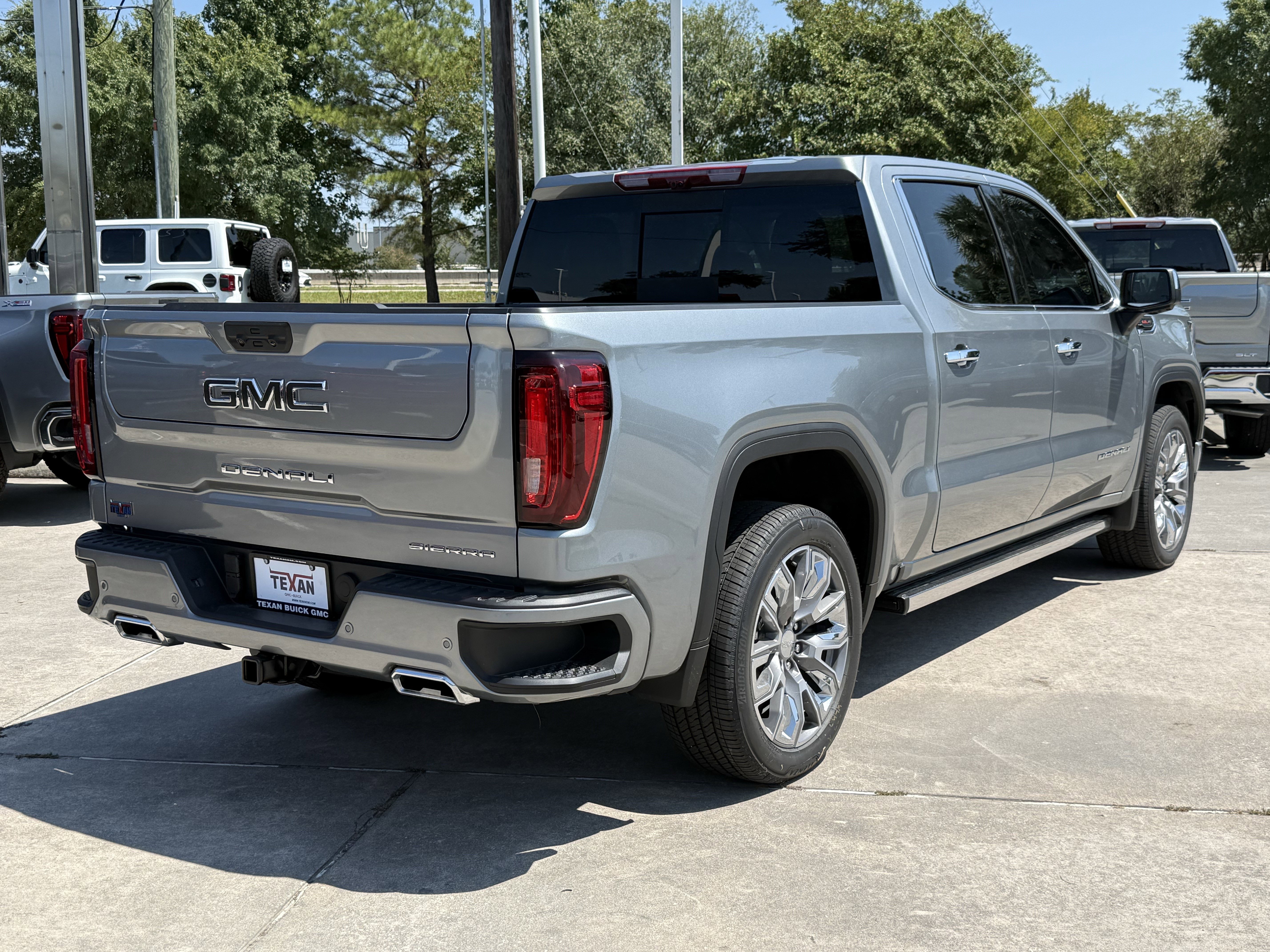 New 2026 GMC Sierra 1500 Denali w/ Denali Reserve Package image 5