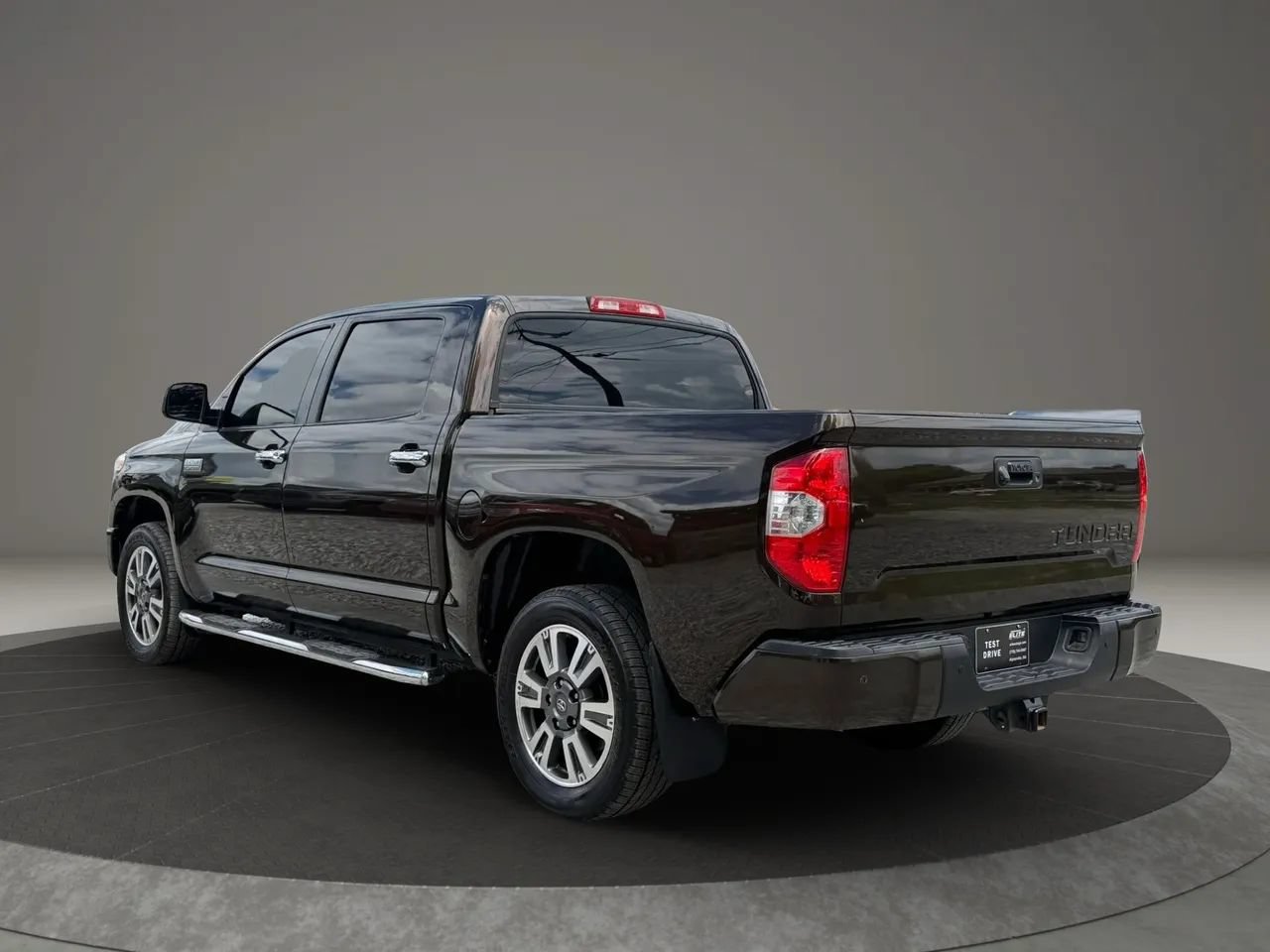 Used 2019 Toyota Tundra Platinum RWD image 6