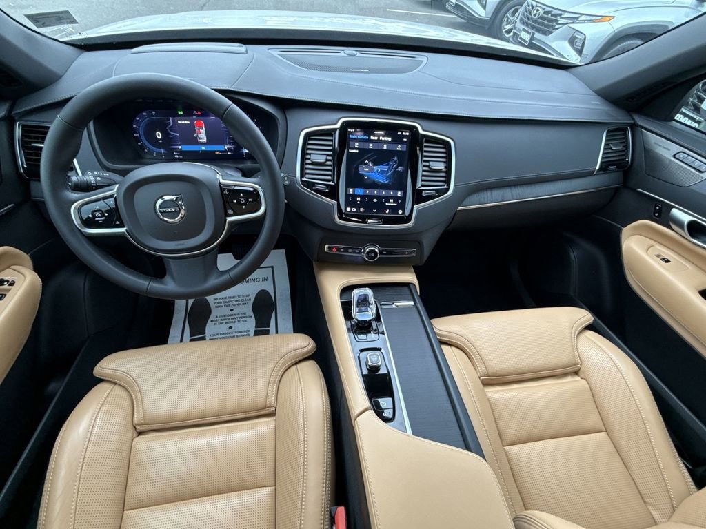 Used 2024 Volvo XC90 B6 Ultimate w/ Protection Package image 23