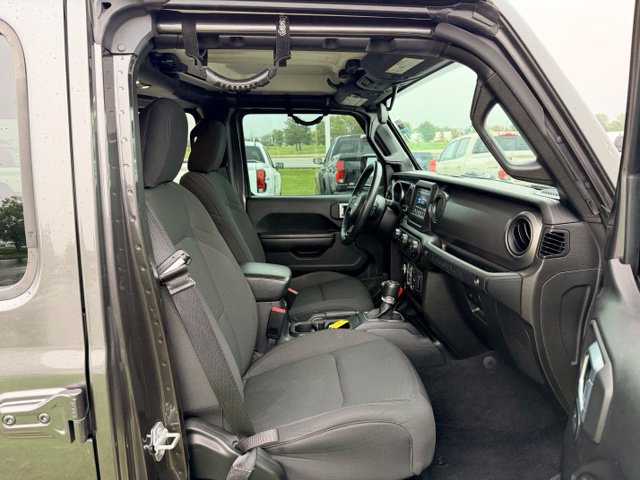 Used 2022 Jeep Wrangler Unlimited Sport AWD/4WD image 10