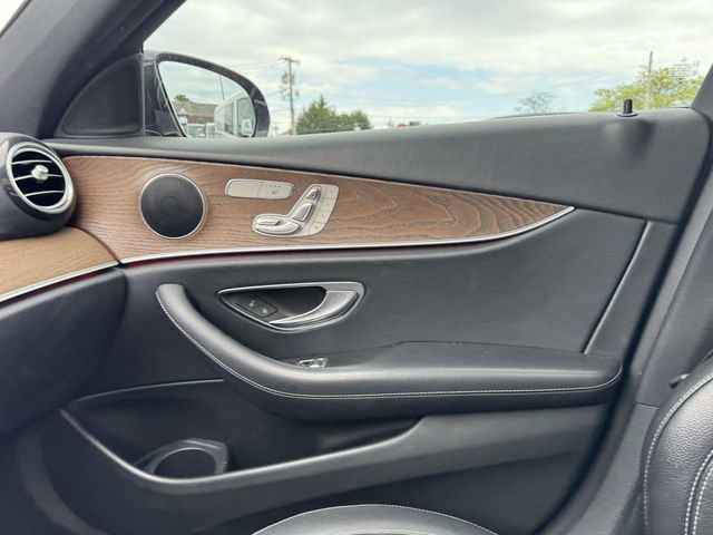 Used 2022 Mercedes-Benz E 350 Sedan image 41