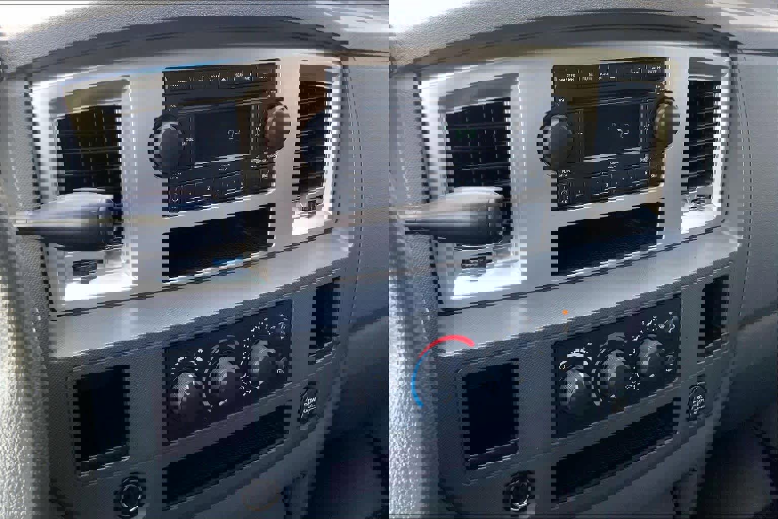 Used 2007 Dodge Ram 1500 Truck SLT image 6