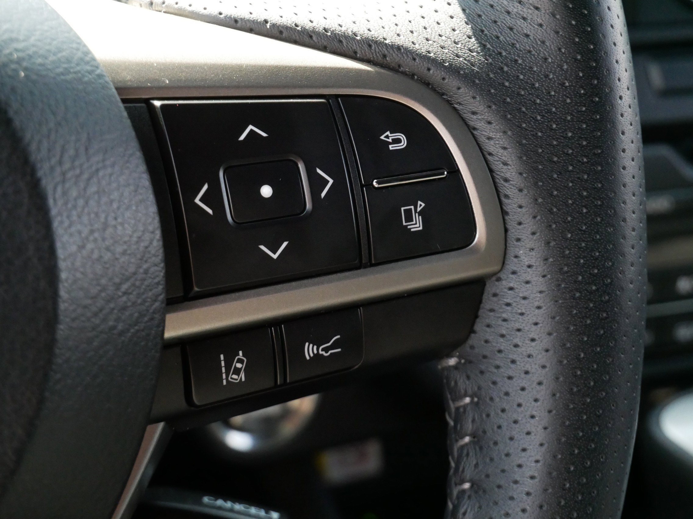 Used 2022 Lexus RX 350 F Sport w/ Accessory Package image 25