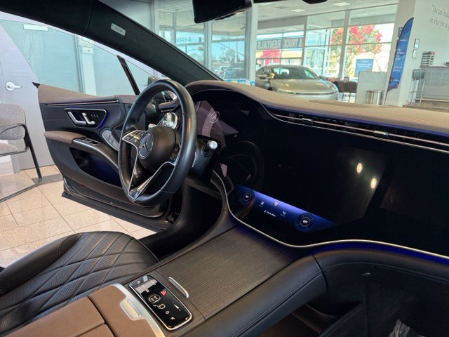 Used 2022 Mercedes-Benz EQS 580 4MATIC Sedan image 26