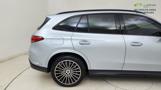 Used 2025 Mercedes-Benz GLC 350e 4MATIC w/ AMG Line image 7