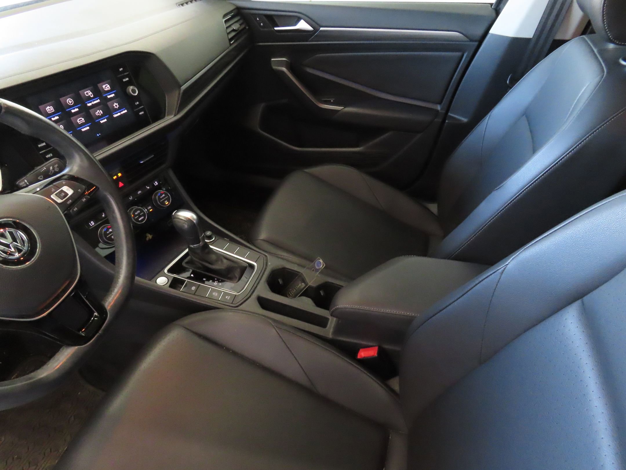 Used 2019 Volkswagen Jetta SEL image 23