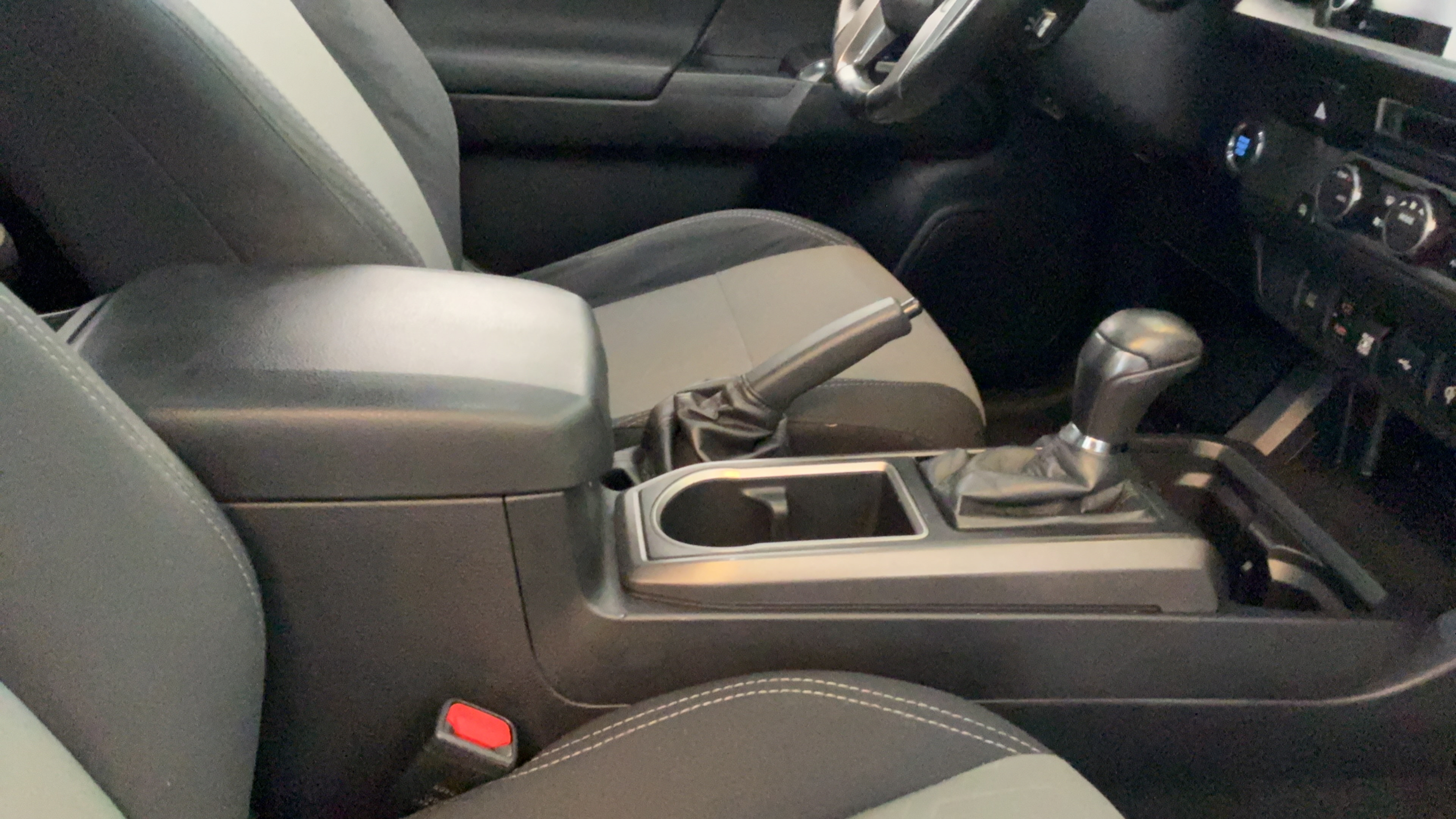 Used 2021 Toyota Tacoma TRD Sport RWD image 29