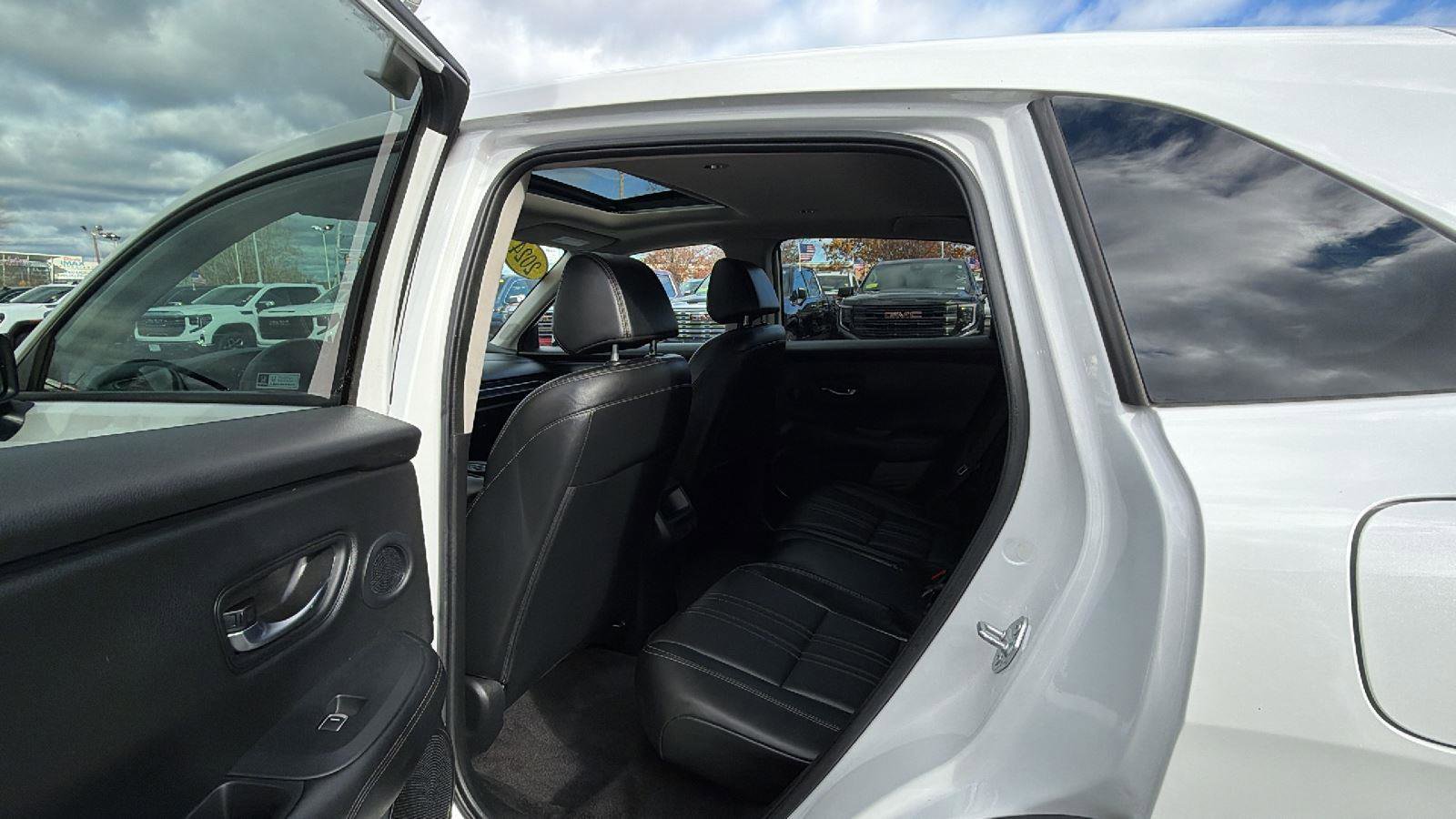 Used 2024 Honda HR-V EX-L image 23