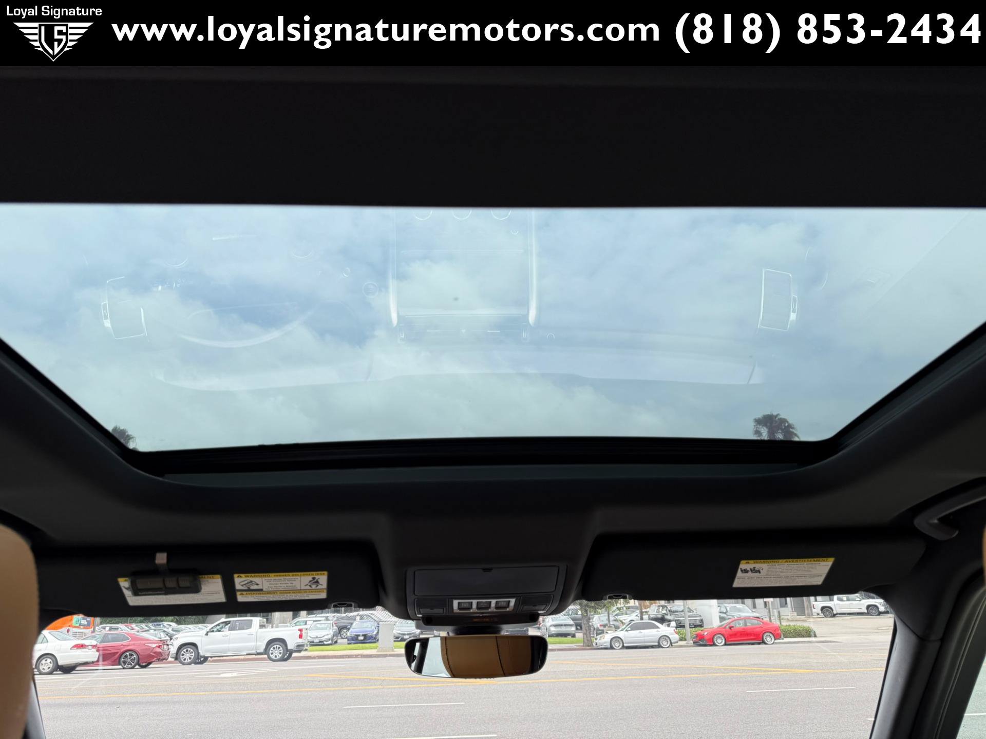 Used 2019 Land Rover Discovery HSE AWD/4WD image 23