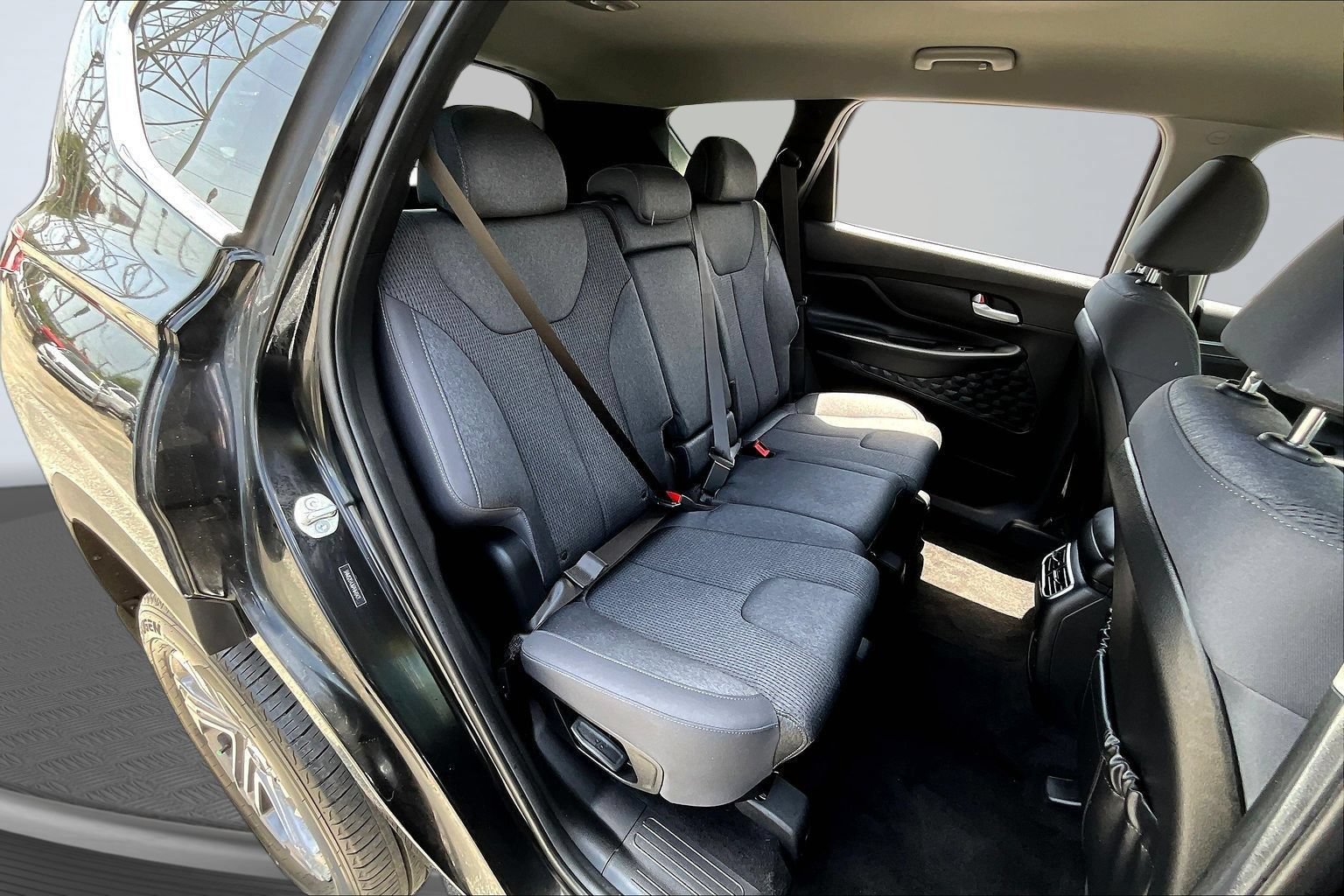 Used 2023 Hyundai Santa Fe SEL AWD/4WD image 28