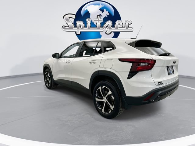 Used 2024 Chevrolet Trax RS w/ Driver Confidence Package image 10