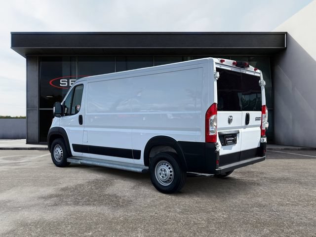 Used 2025 RAM ProMaster 2500 w/ U-Haul Equipment Group FWD image 3