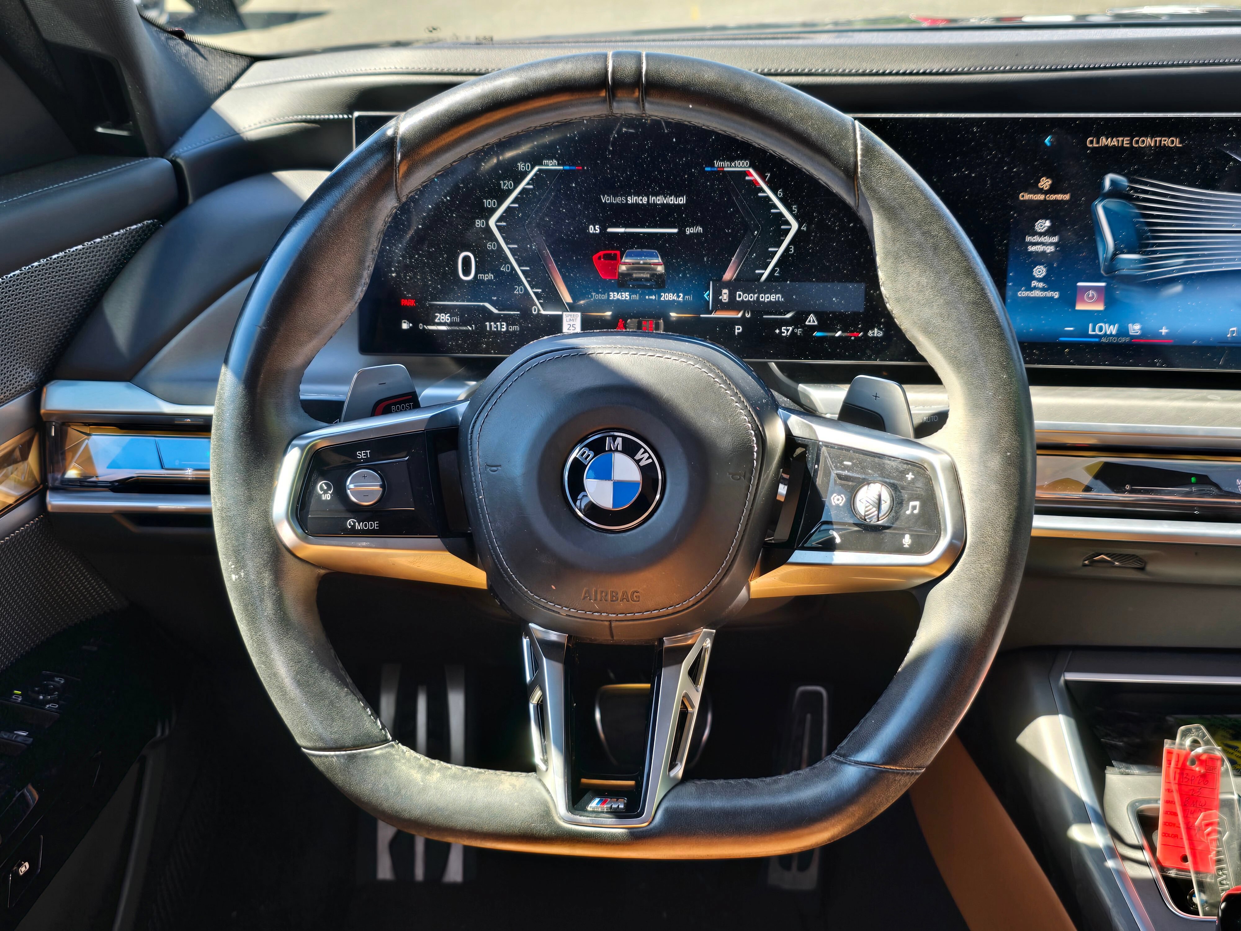 Used 2023 BMW 740i w/ Parking Assistance Package RWD image 17
