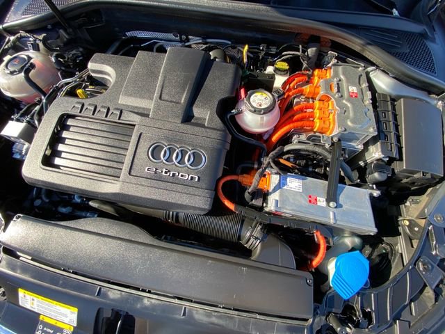Used 2018 Audi A3 e-tron Premium w/ Sport Package image 29