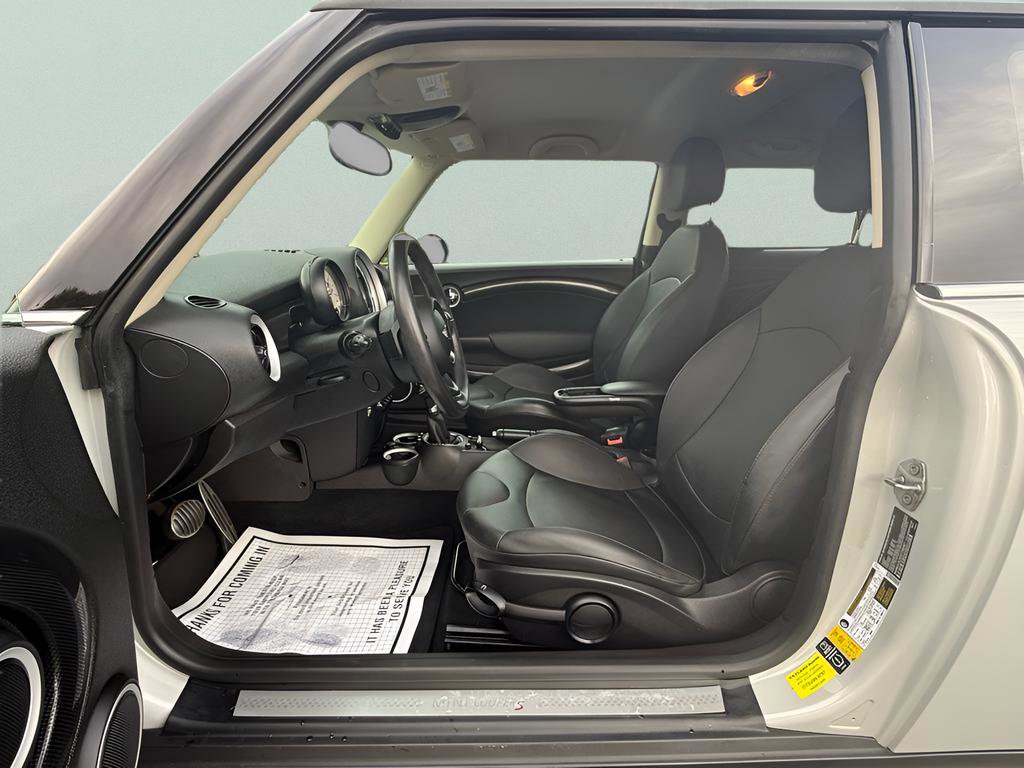 Used 2013 MINI Cooper S image 25