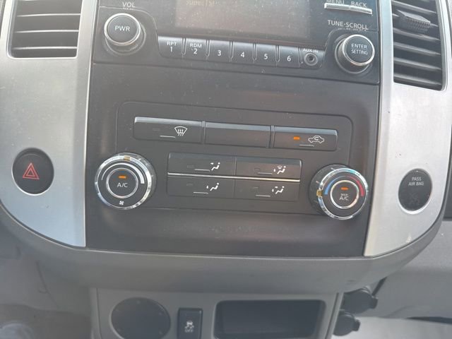 Used 2014 Nissan Frontier SV image 17