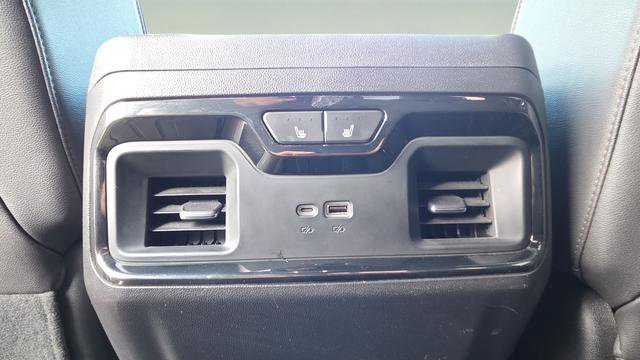 Used 2023 Chevrolet Silverado 1500 ZR2 w/ Technology Package image 26