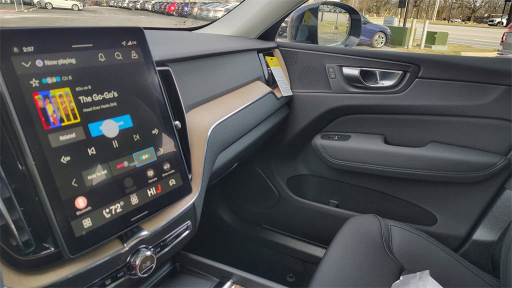 New 2026 Volvo XC60 B5 Core w/ Protection Package Premier image 23