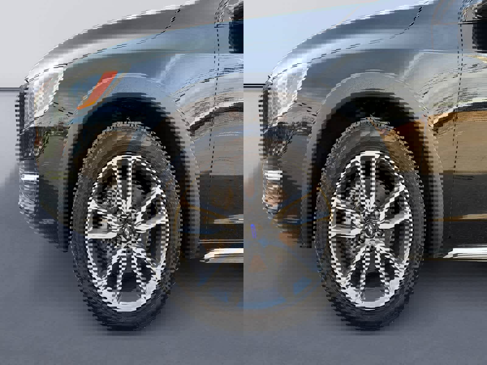 Used 2018 Volvo V60 T5 Cross Country w/ Convenience Package image 13