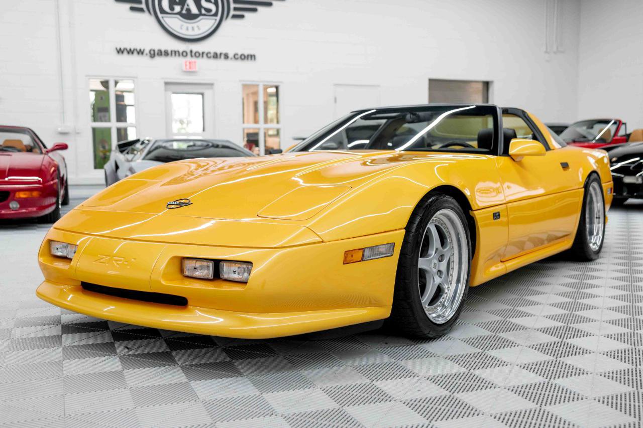 Used 1991 Chevrolet Corvette ZR-1 RWD image 4
