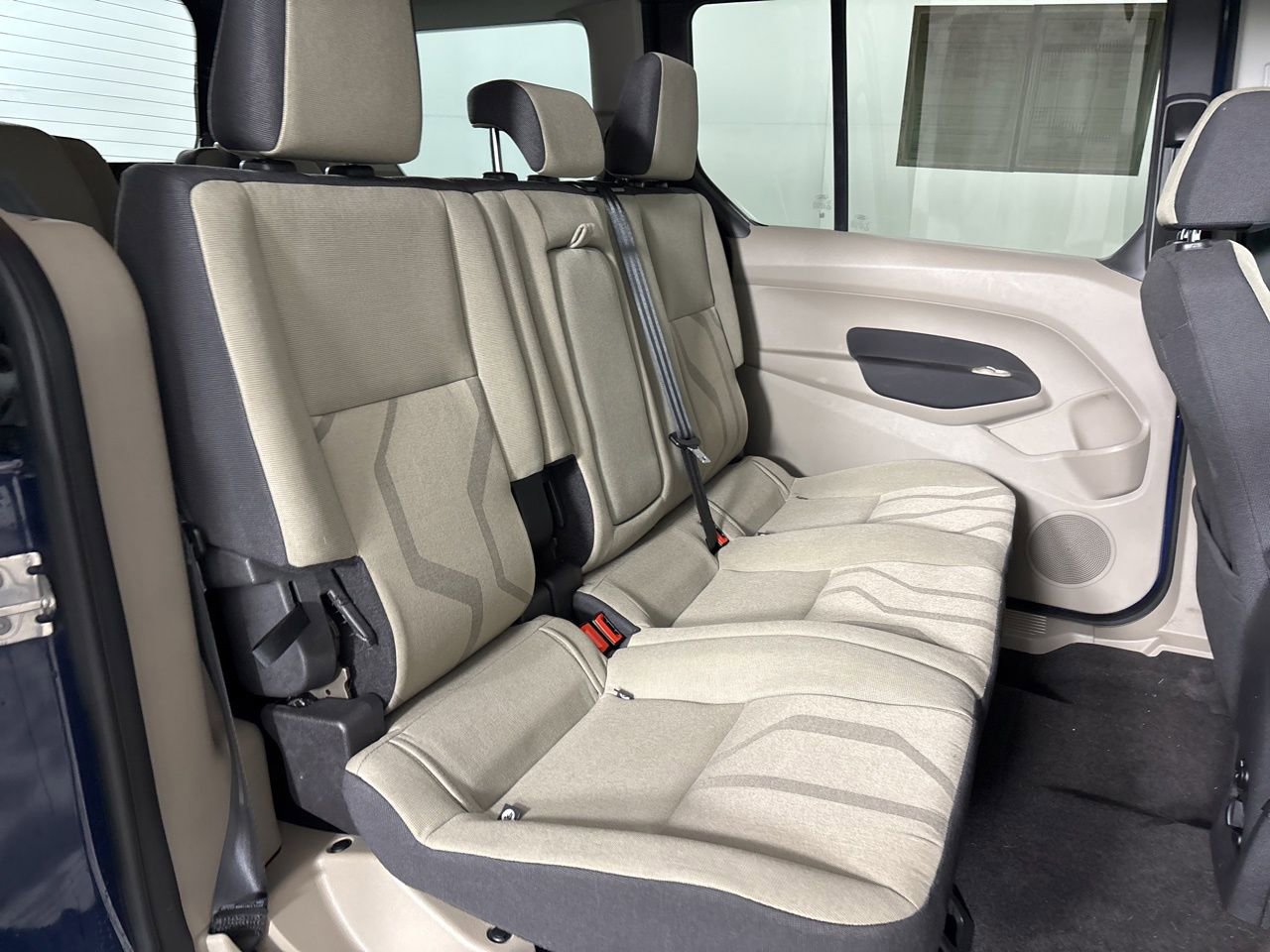 Used 2015 Ford Transit Connect XLT image 21