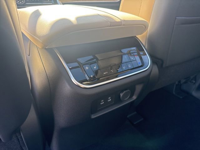 New 2026 Nissan Armada Platinum Reserve image 18