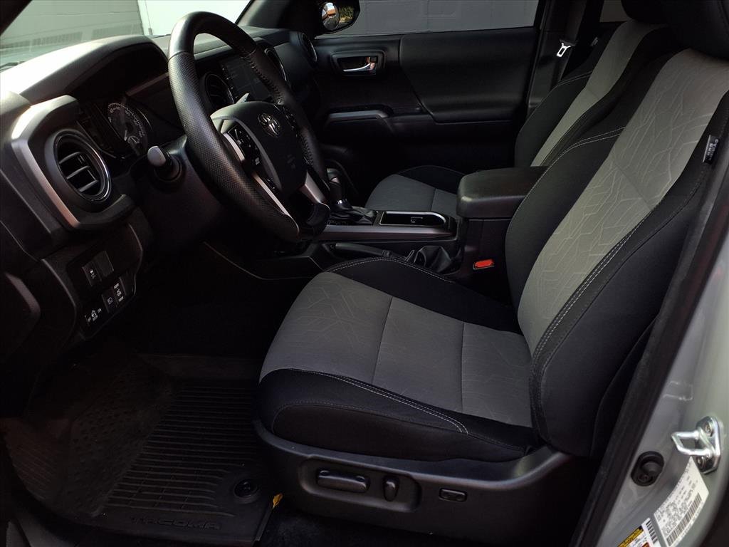 Certified 2023 Toyota Tacoma TRD Off-Road image 17