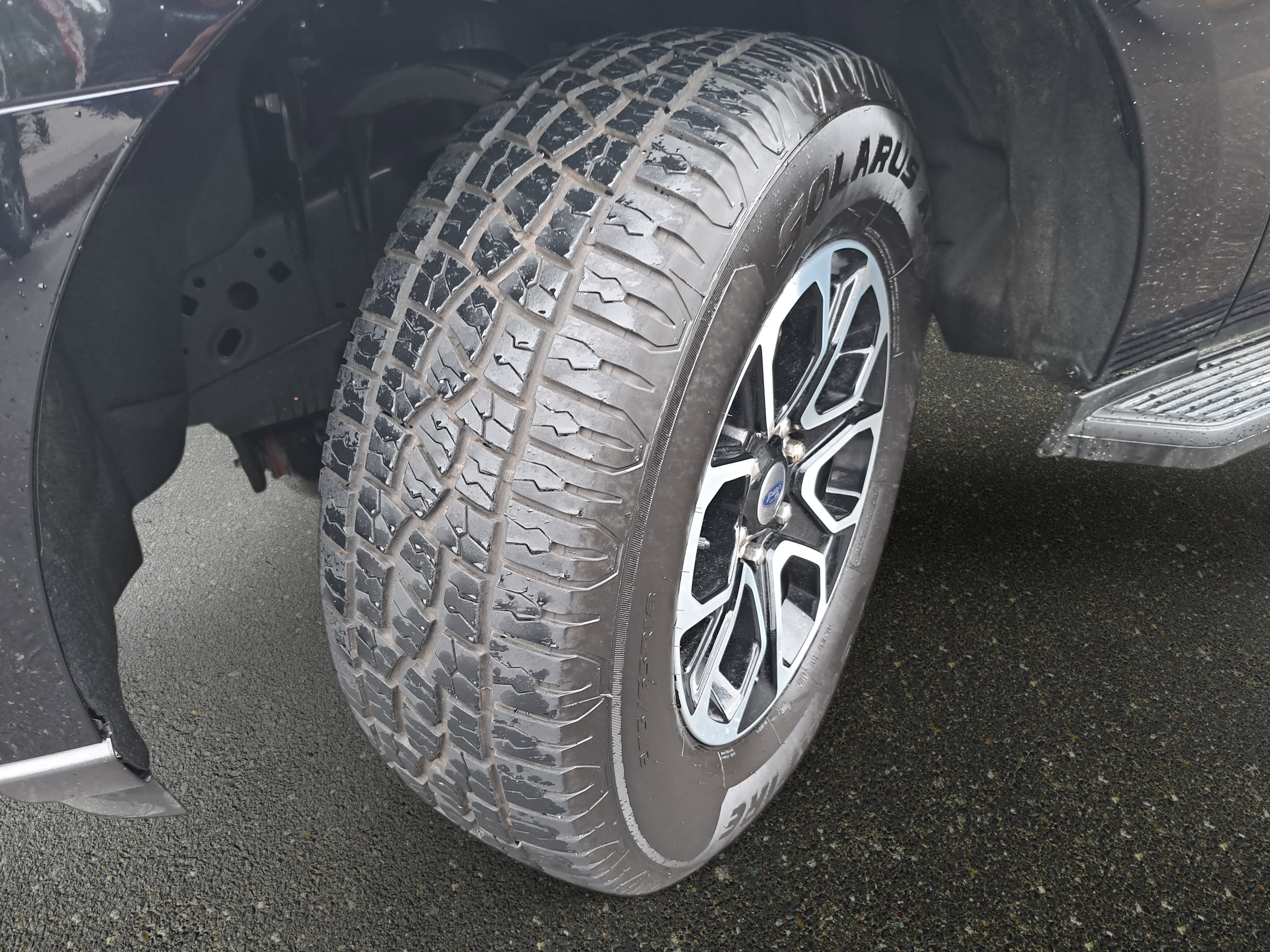 Used 2024 Ford Expedition XLT AWD/4WD image 32