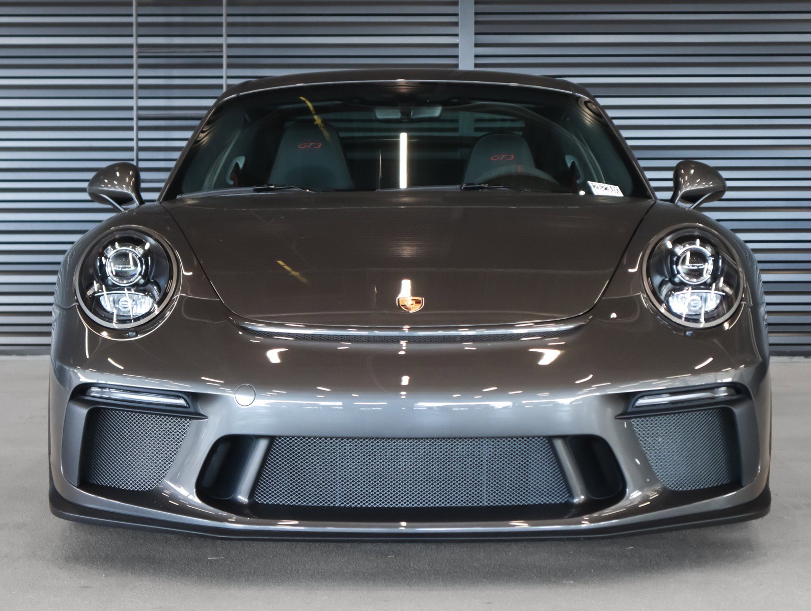 Used 2018 Porsche 911 GT3 RWD image 8